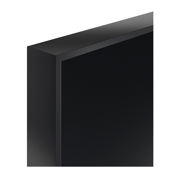 черная дверь с черной алюминиевой кромкой