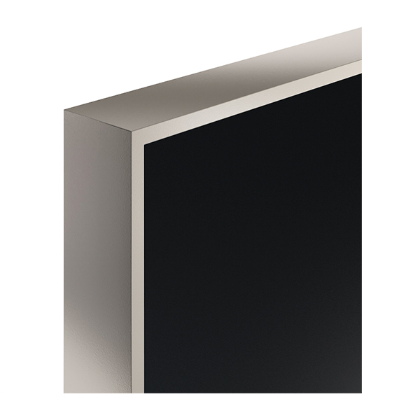 черная дверь с алюминиевой кромкой цвета никель матовый